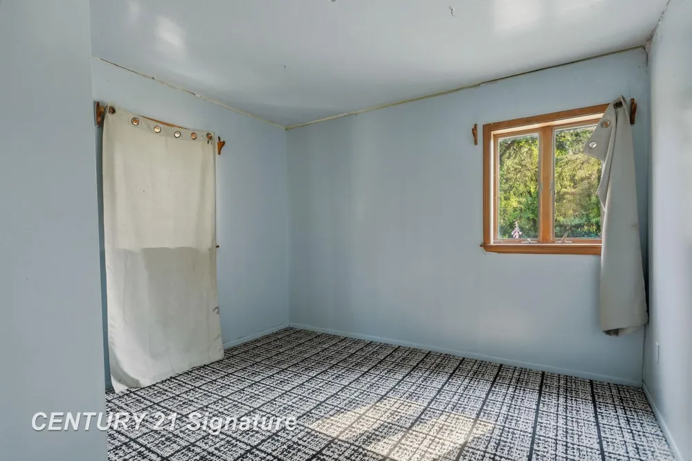 3865 Old King Road Bridgeport Charter Township, MI 48601