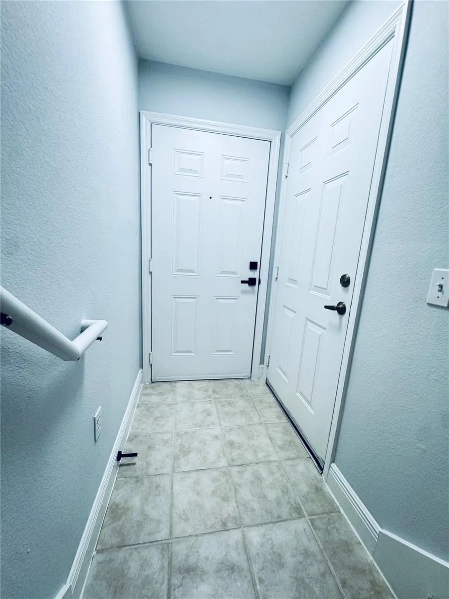 233 SOUTHERN PECAN CIRCLE #101 Winter Garden, FL 34787