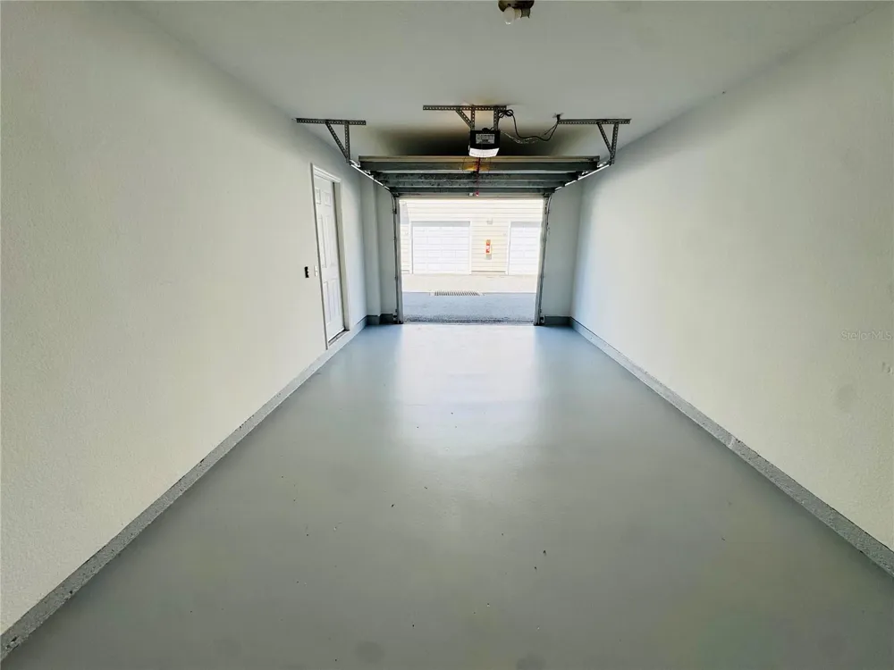233 SOUTHERN PECAN CIRCLE #101 Winter Garden, FL 34787