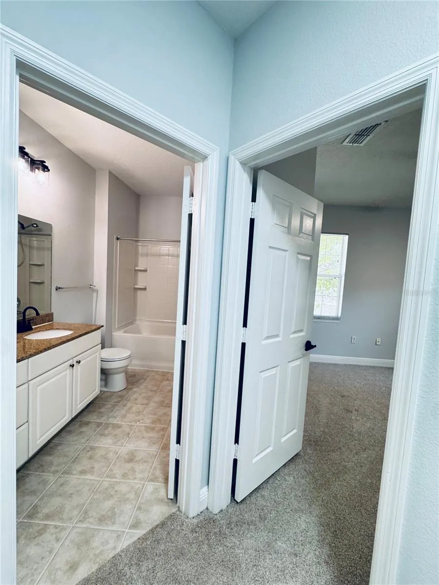 233 SOUTHERN PECAN CIRCLE #101 Winter Garden, FL 34787