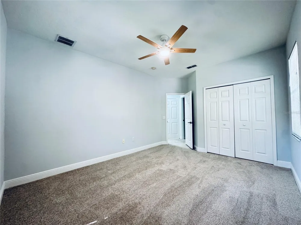 233 SOUTHERN PECAN CIRCLE #101 Winter Garden, FL 34787