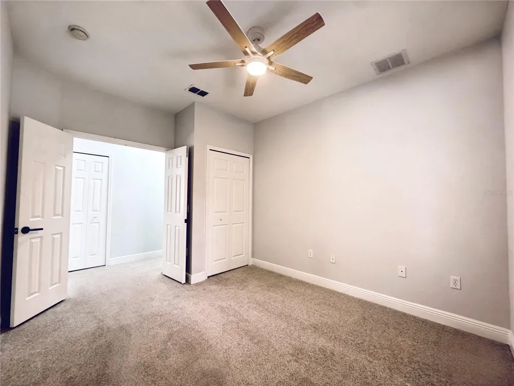 233 SOUTHERN PECAN CIRCLE #101 Winter Garden, FL 34787