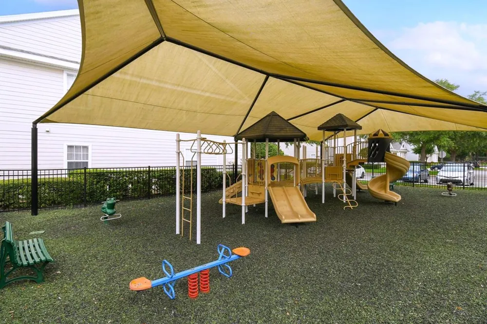 233 SOUTHERN PECAN CIRCLE #101 Winter Garden, FL 34787