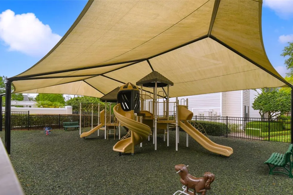 233 SOUTHERN PECAN CIRCLE #101 Winter Garden, FL 34787