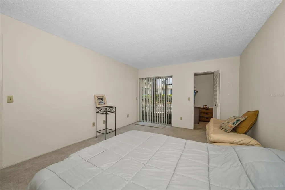 4411 SHADY TERRACE LANE #115 Tampa, FL 33613