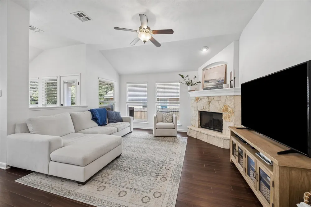 1407 Summer Court Brenham, TX 77833