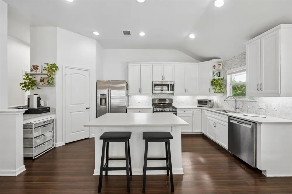 1407 Summer Court Brenham, TX 77833