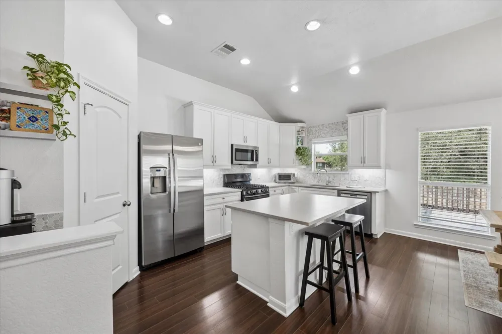 1407 Summer Court Brenham, TX 77833
