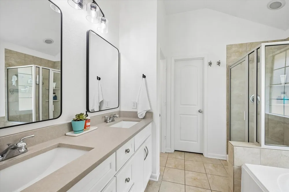 1407 Summer Court Brenham, TX 77833