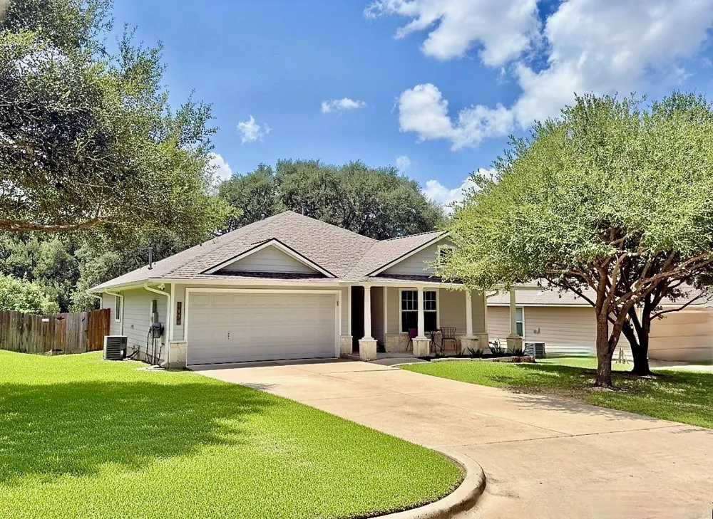 1407 Summer Court Brenham, TX 77833