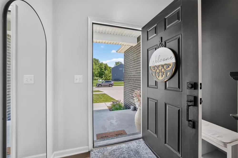 51681 Maple Leaf Drive Unknown, MI 48042