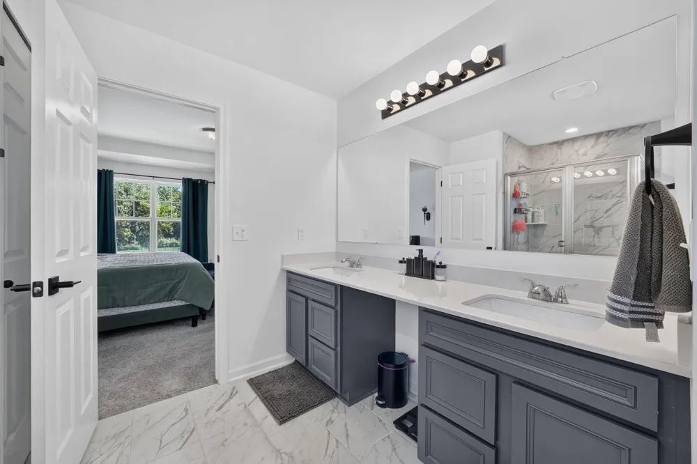 51681 Maple Leaf Drive Unknown, MI 48042