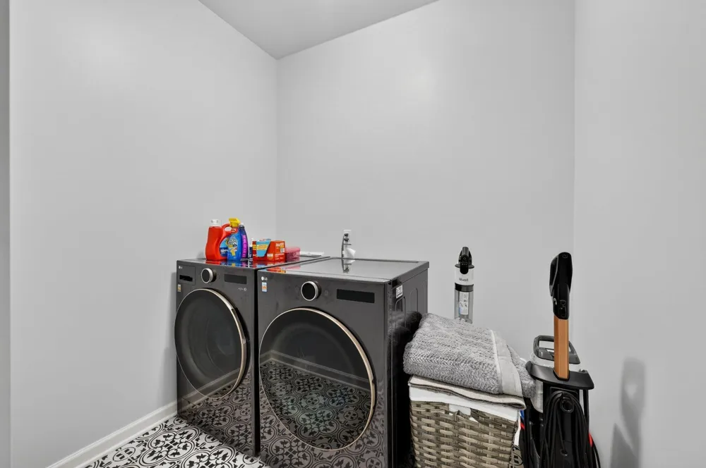 51681 Maple Leaf Drive Unknown, MI 48042