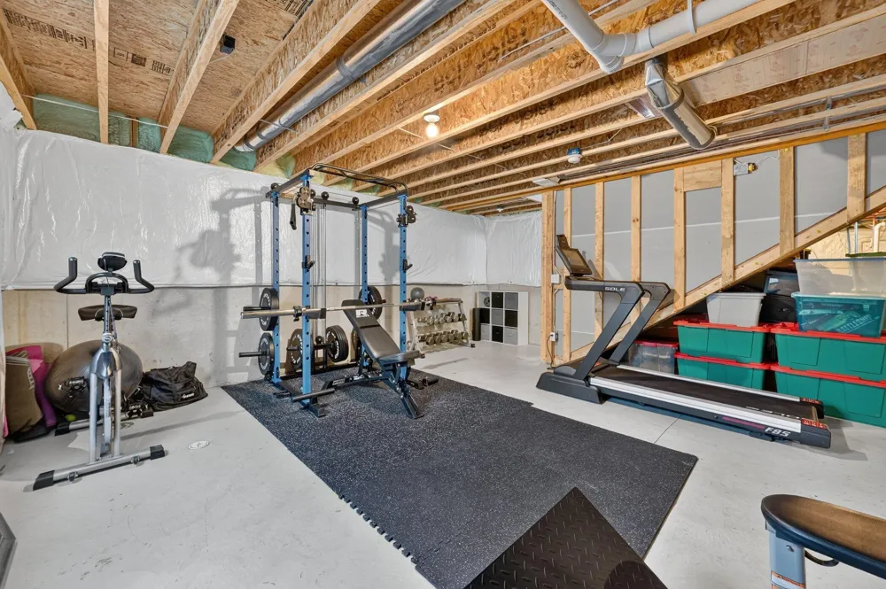 51681 Maple Leaf Drive Unknown, MI 48042