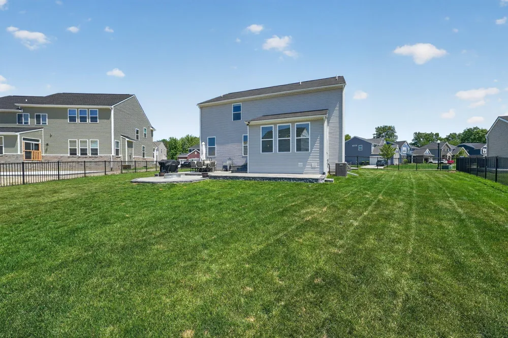 51681 Maple Leaf Drive Unknown, MI 48042