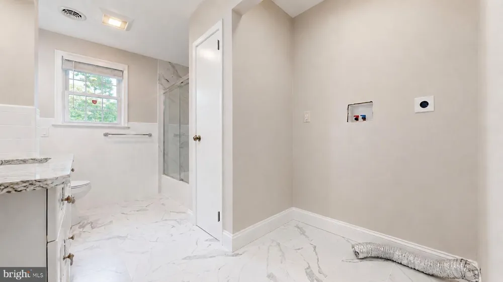 1659 E WALNUT ROAD Vineland, NJ 08361