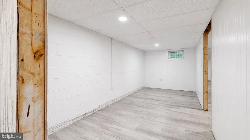 1659 E WALNUT ROAD Vineland, NJ 08361