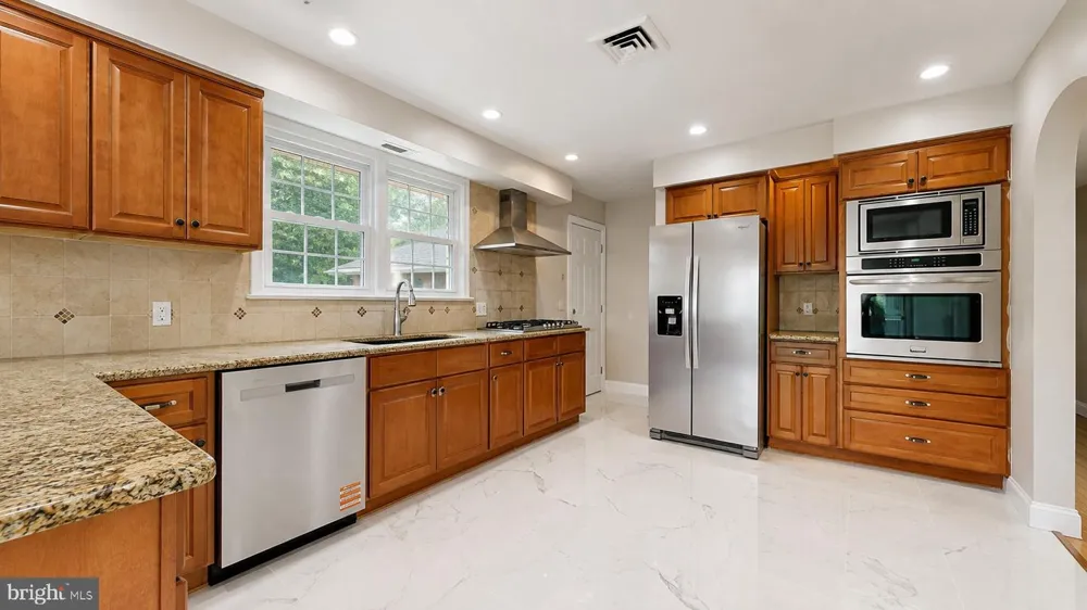 1659 E WALNUT ROAD Vineland, NJ 08361