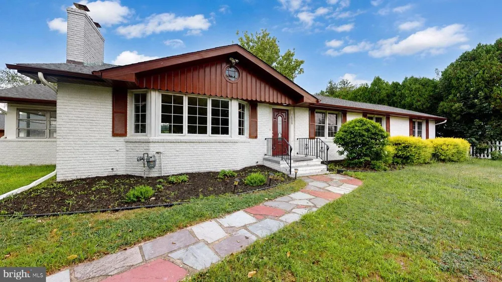 1659 E WALNUT ROAD Vineland, NJ 08361