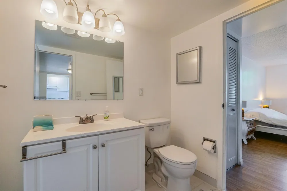 4851 NW 26th Court #336 Lauderdale Lakes, FL 33313