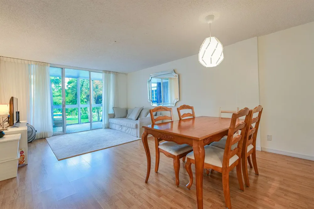 4851 NW 26th Court #336 Lauderdale Lakes, FL 33313