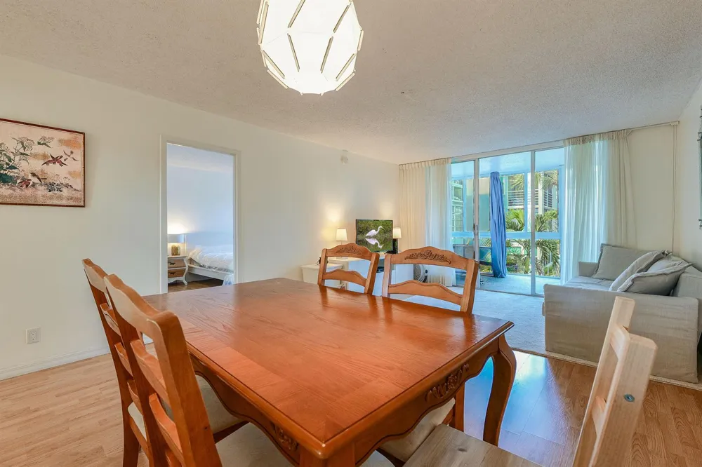 4851 NW 26th Court #336 Lauderdale Lakes, FL 33313