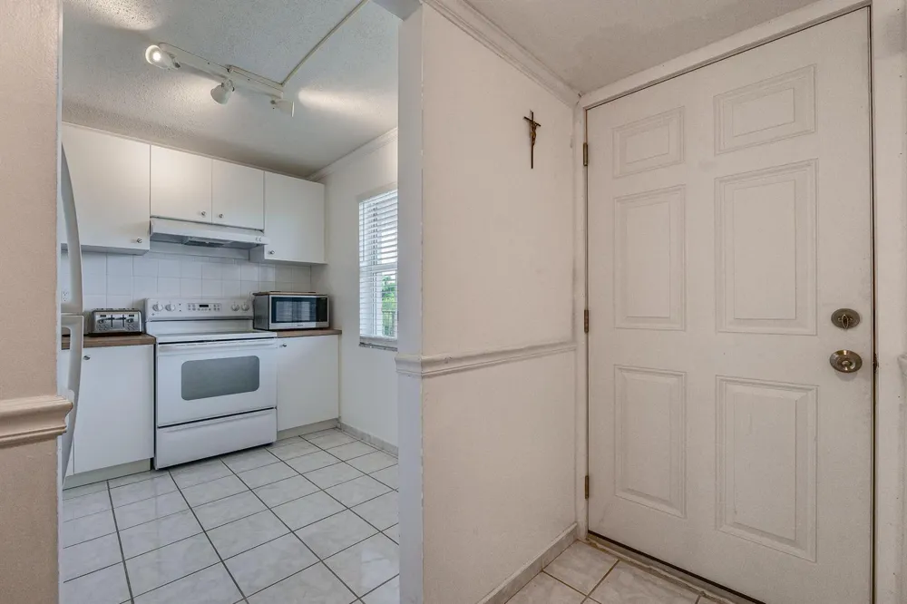 4851 NW 26th Court #336 Lauderdale Lakes, FL 33313