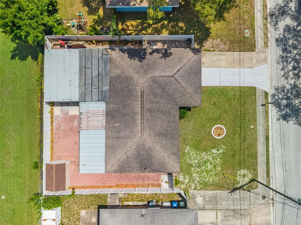1721 S JEFFERSON AVENUE Clearwater, FL 33756