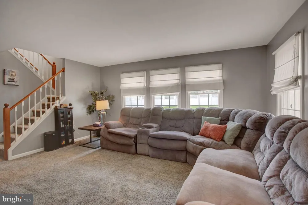 631 ERIC DRIVE Shippensburg, PA 17257