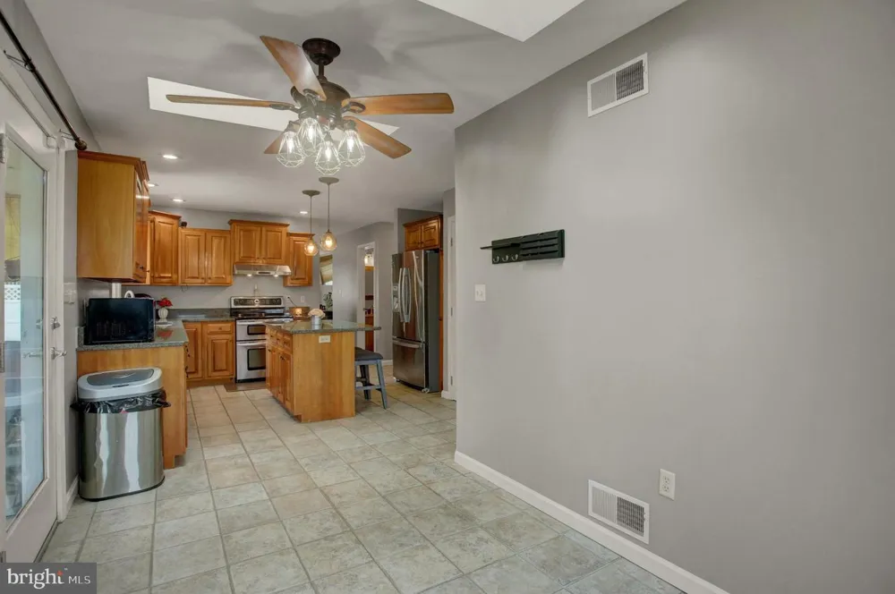 631 ERIC DRIVE Shippensburg, PA 17257