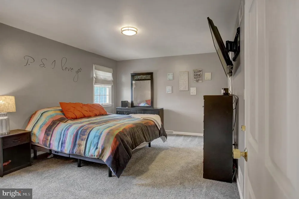 631 ERIC DRIVE Shippensburg, PA 17257