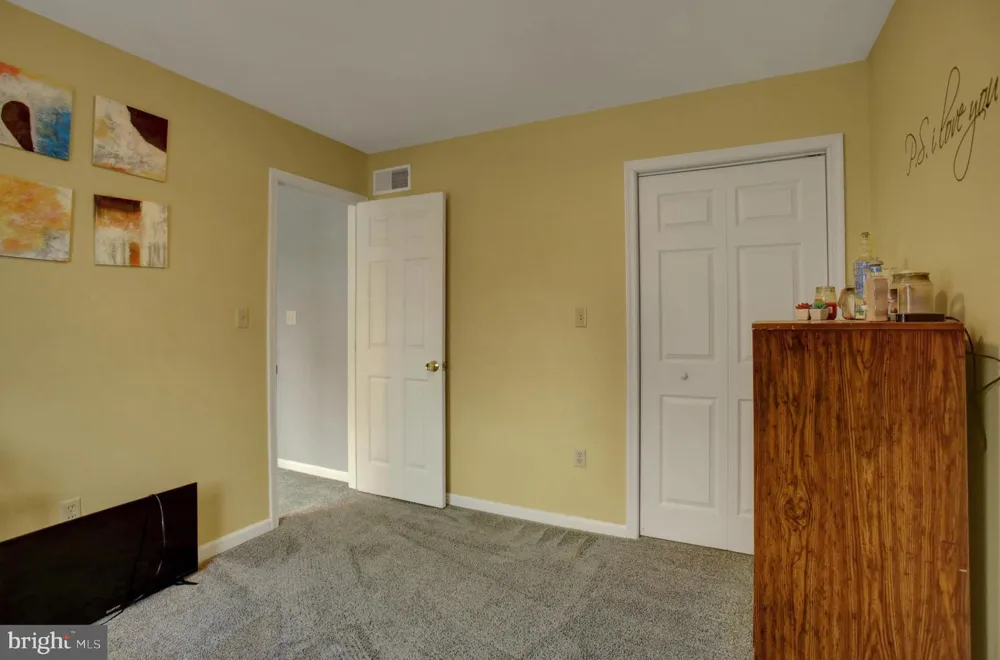 631 ERIC DRIVE Shippensburg, PA 17257