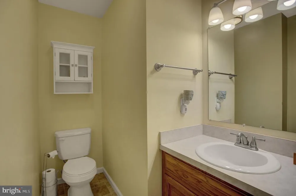 631 ERIC DRIVE Shippensburg, PA 17257