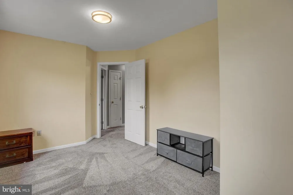 631 ERIC DRIVE Shippensburg, PA 17257
