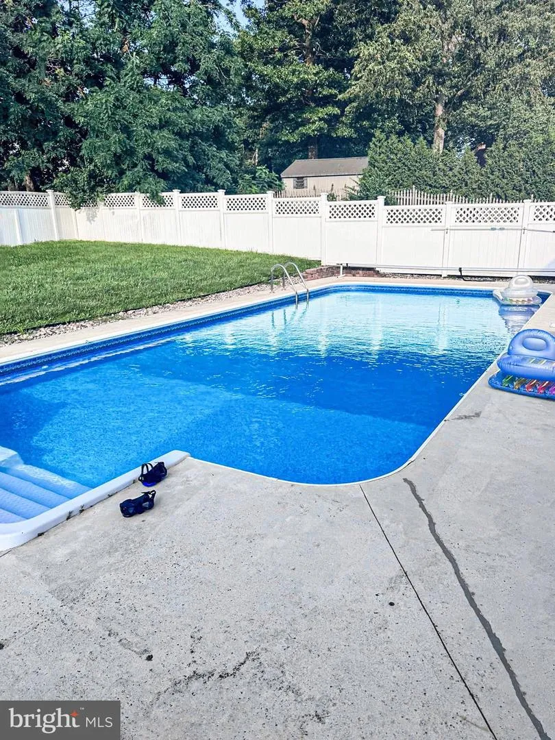631 ERIC DRIVE Shippensburg, PA 17257
