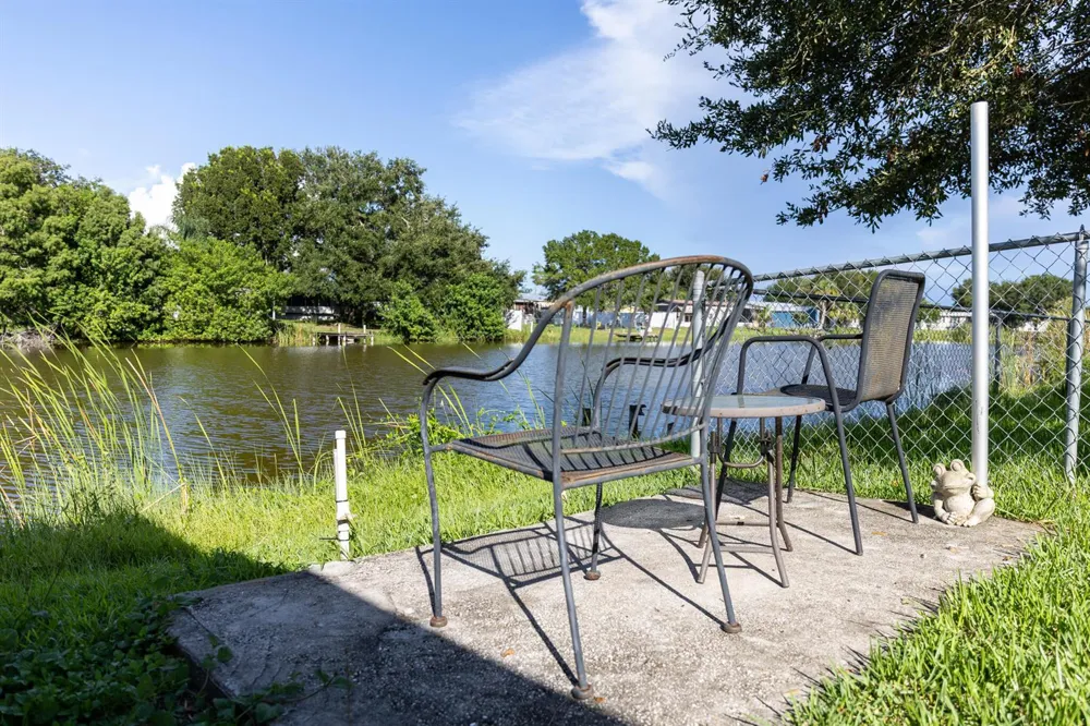 1221 CHOBEE STREET Okeechobee, FL 34974
