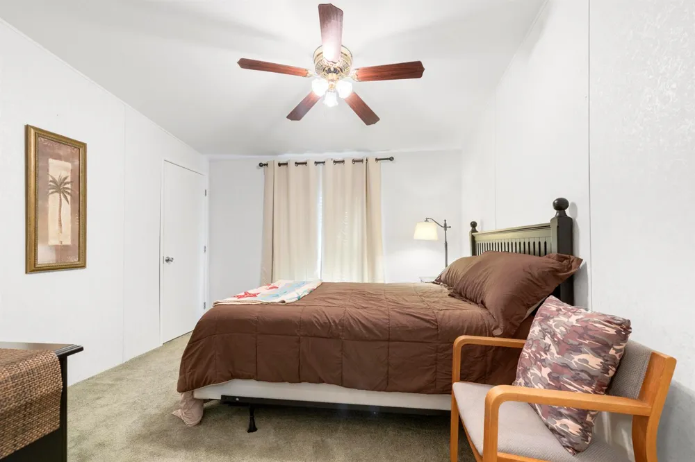 1221 CHOBEE STREET Okeechobee, FL 34974