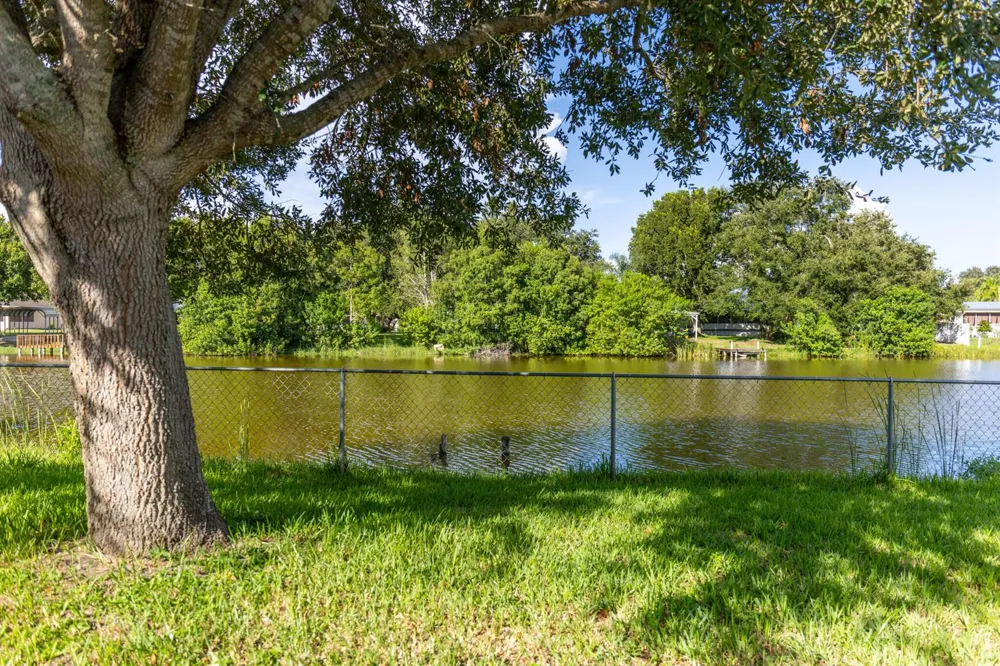 1221 CHOBEE STREET Okeechobee, FL 34974