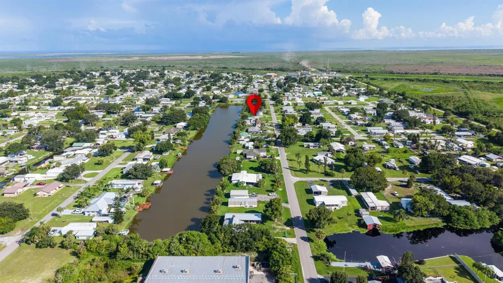 1221 CHOBEE STREET Okeechobee, FL 34974