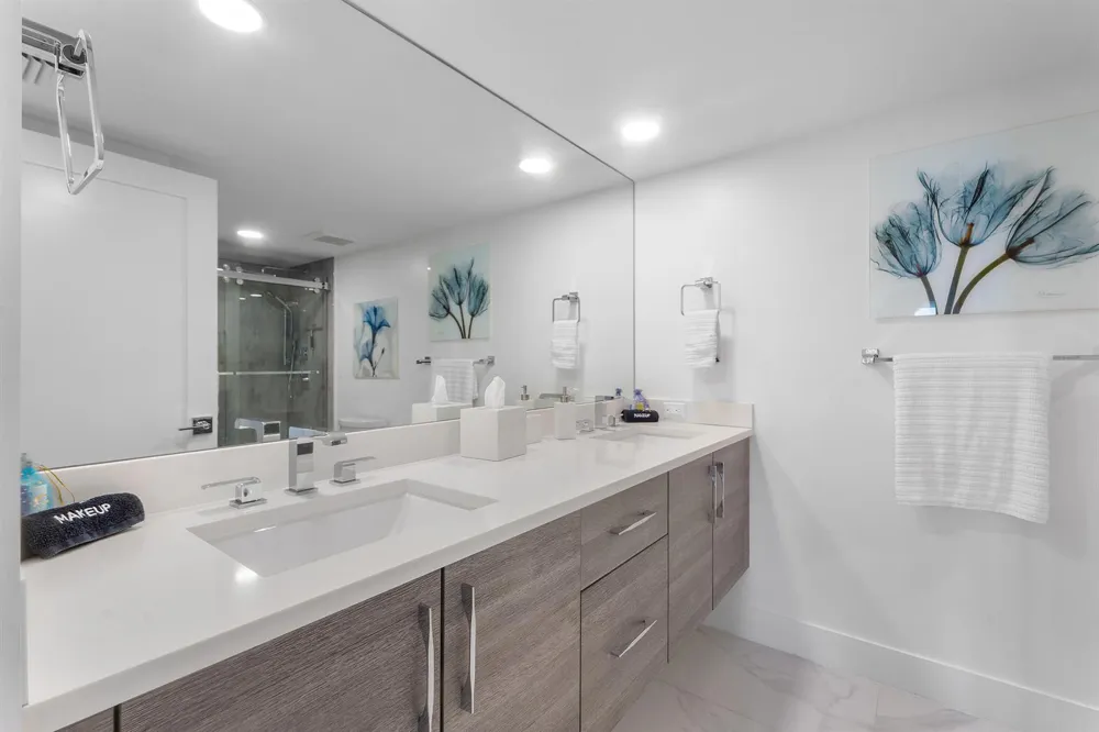 5280 OCEAN DRIVE #16E Singer Island, FL 33404