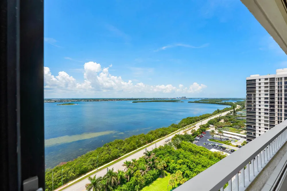 5280 OCEAN DRIVE #16E Singer Island, FL 33404