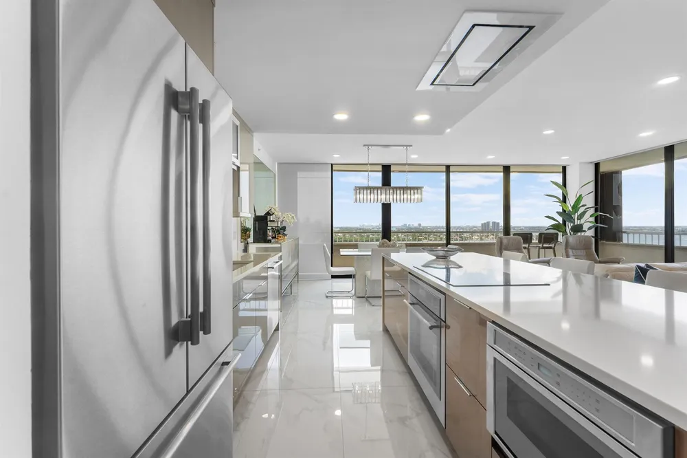 5280 OCEAN DRIVE #16E Singer Island, FL 33404