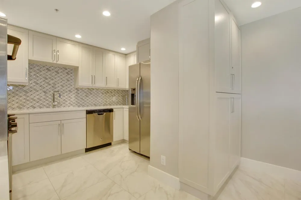5280 OCEAN DRIVE #16E Singer Island, FL 33404