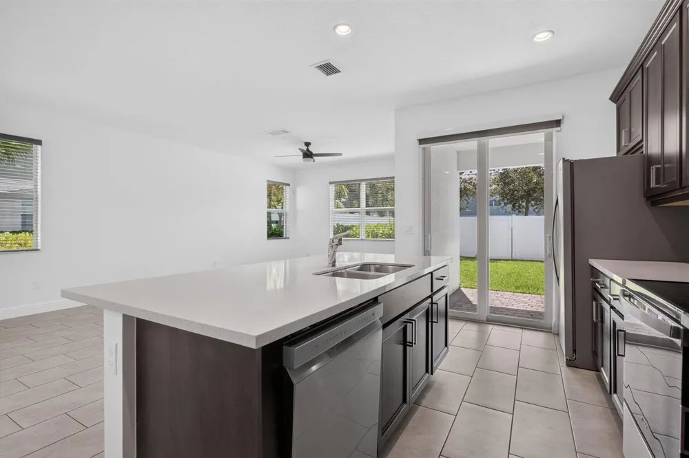 543 Parsons Way Deerfield Beach, FL 33442