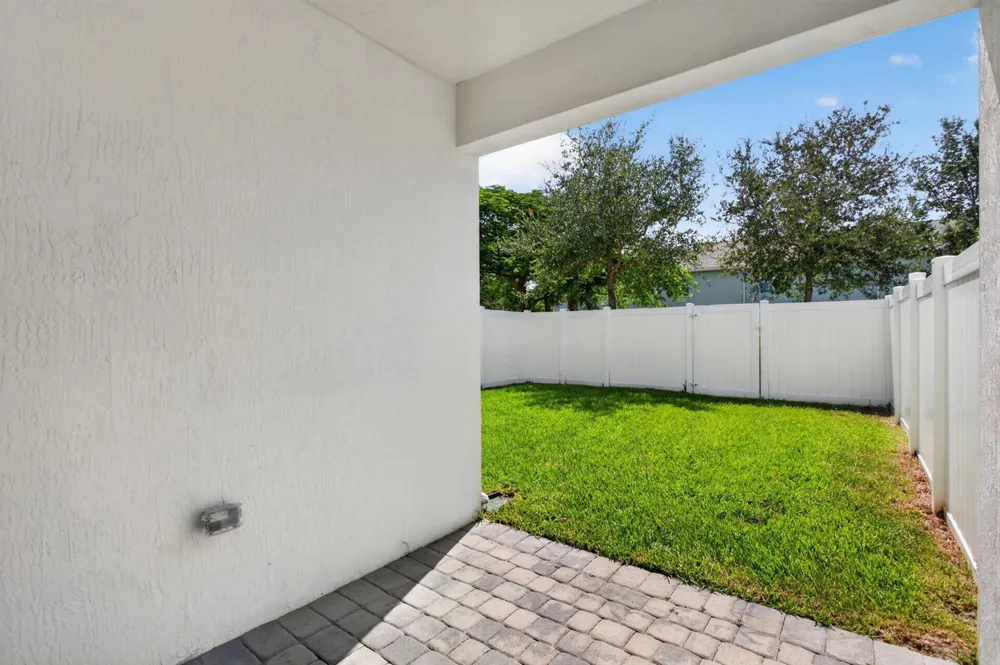 543 Parsons Way Deerfield Beach, FL 33442