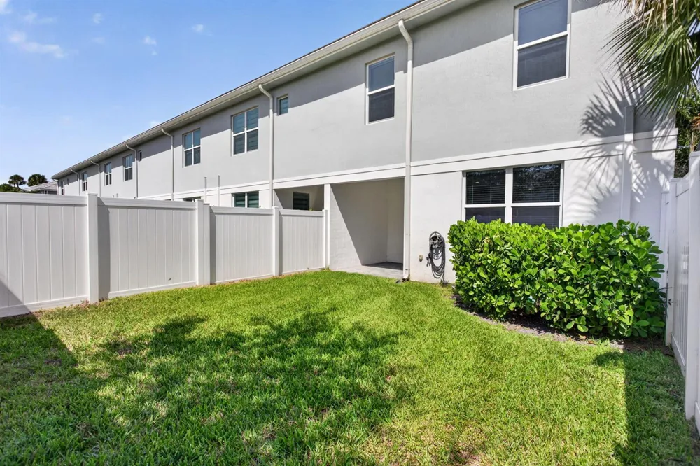 543 Parsons Way Deerfield Beach, FL 33442
