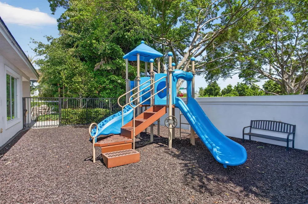 543 Parsons Way Deerfield Beach, FL 33442