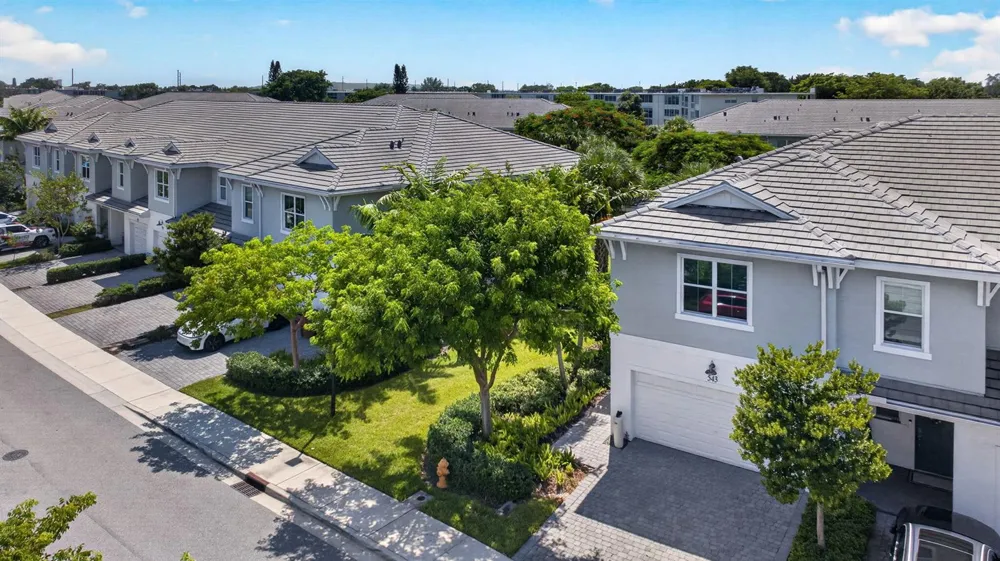 543 Parsons Way Deerfield Beach, FL 33442