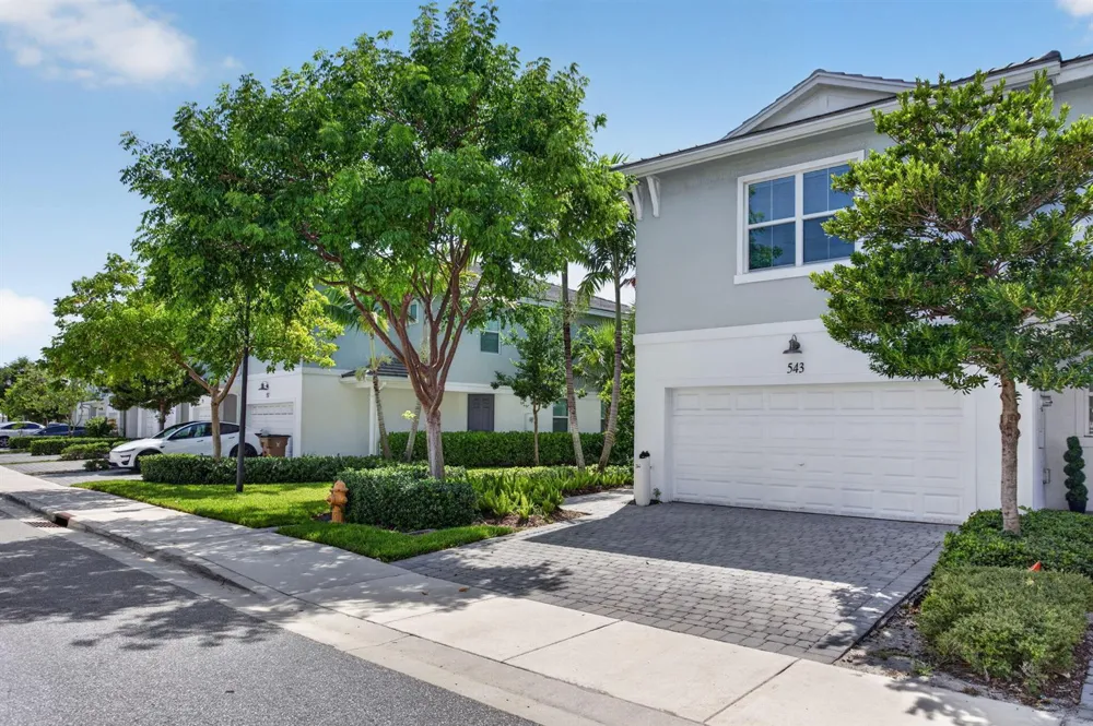 543 Parsons Way Deerfield Beach, FL 33442