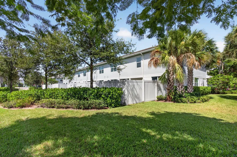 543 Parsons Way Deerfield Beach, FL 33442